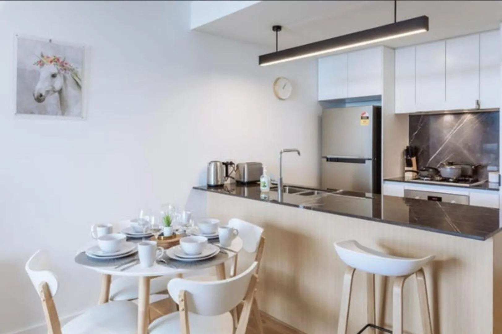 Cozy 2-Bedroom Apartment With Spacious Balcony Brisbane